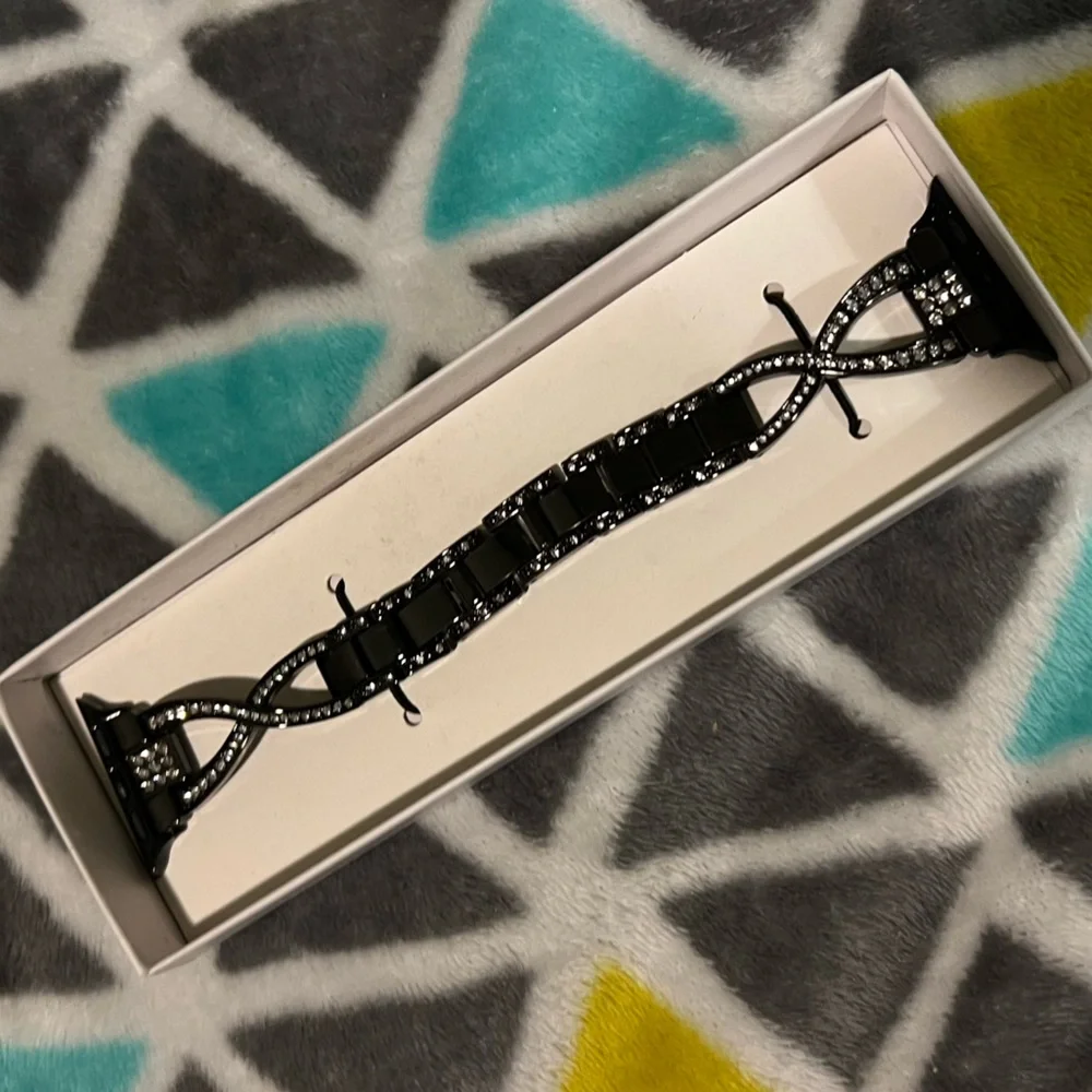 ❗️BOGO❗️ Black diamond apple band and cover